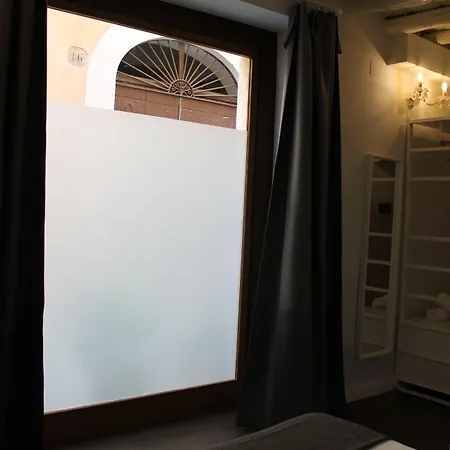 Relais Arco Della Pace 3*