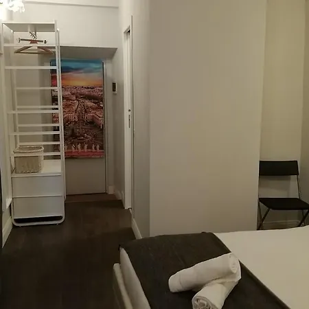 Relais Arco Della Pace Guest house