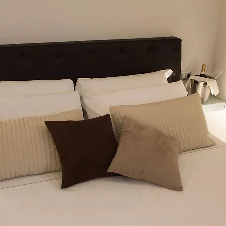 Relais Arco Della Pace Guest house Rome