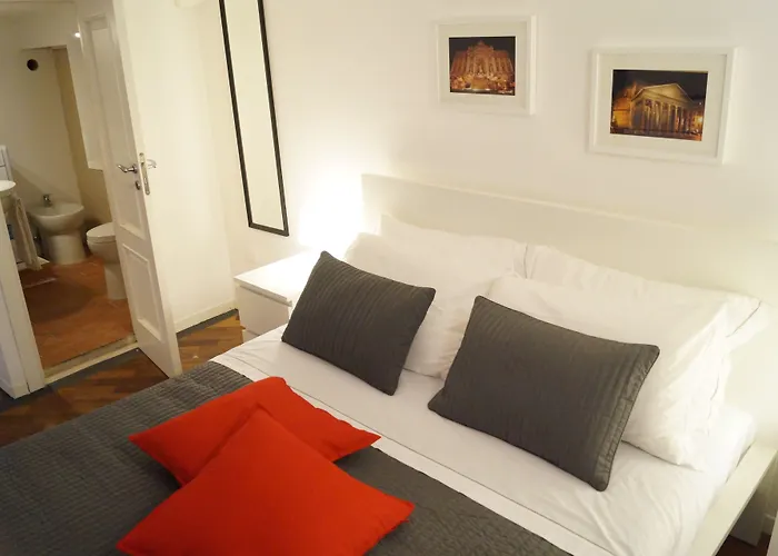 Affittacamere Relais Arco Della Pace 3*