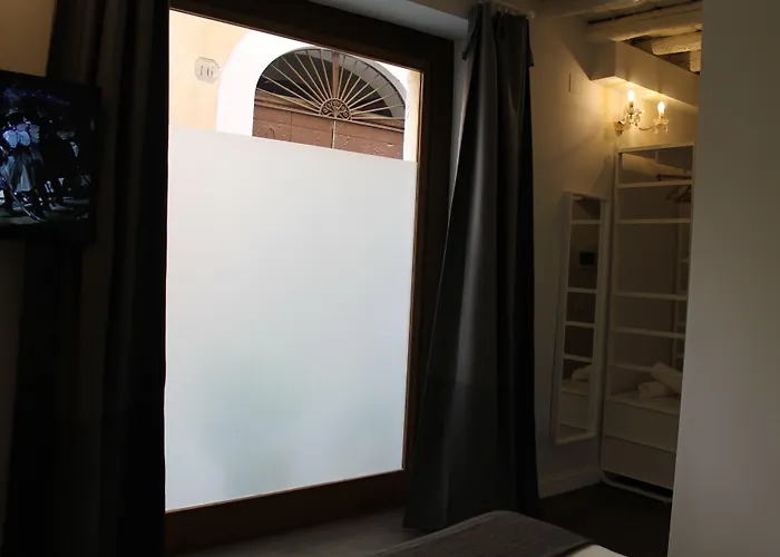 Relais Arco Della Pace 3*